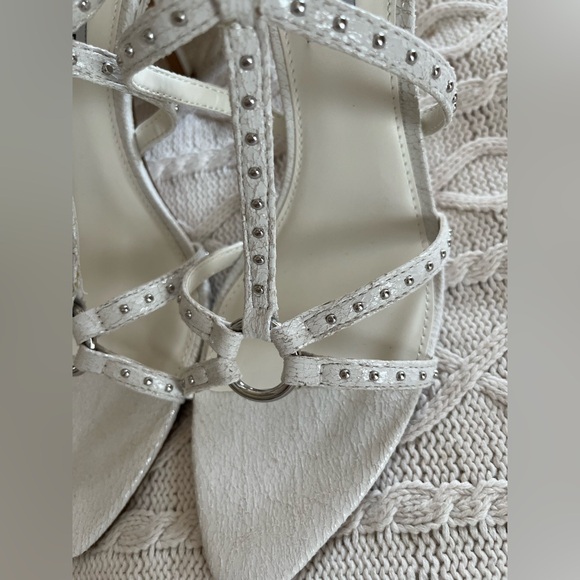 Steve Madden Silver Studded White Heels “Amour” Style Various Sizes - Picture 13 of 16